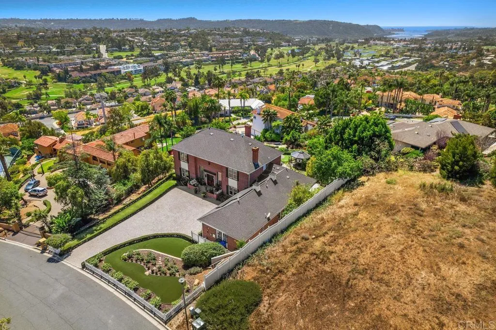 https://cdn.realtyfeed.com/cdn/127/306690324/faa97836126ca35b7213873aa2d978ba.webp