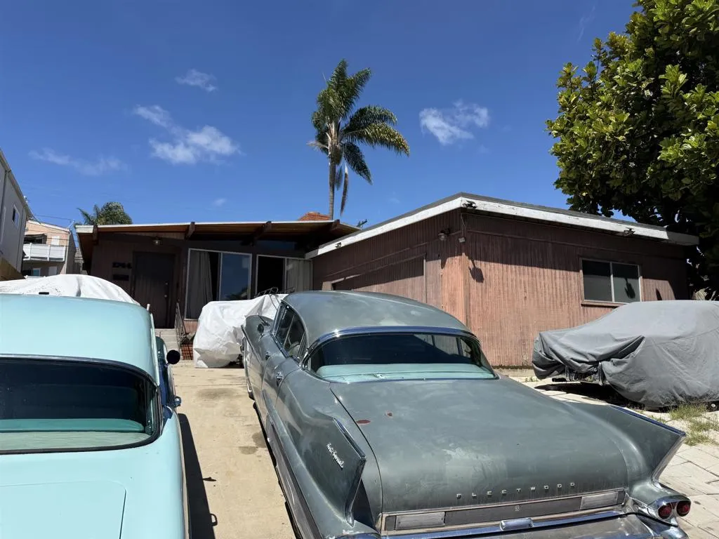 3525 Valley Street, Carlsbad, CA, 92008