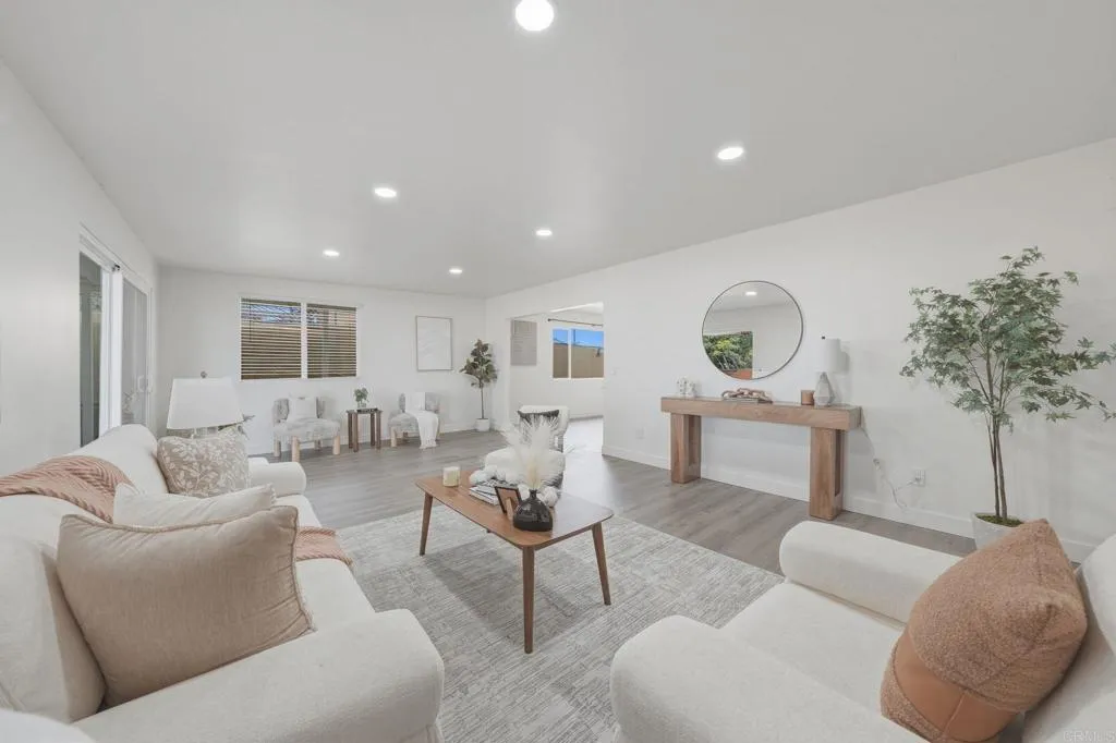 https://cdn.realtyfeed.com/cdn/127/306690334/00439cd3c1a0c930388537d28d180cad.webp