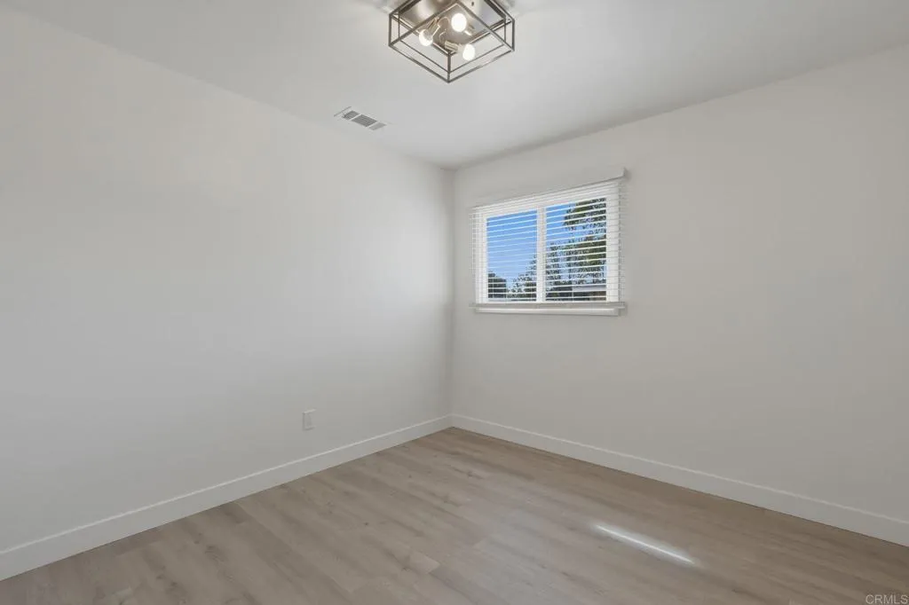 https://cdn.realtyfeed.com/cdn/127/306690334/4a70e9f1cb3dd2586bb5b6898f99bc9a.webp