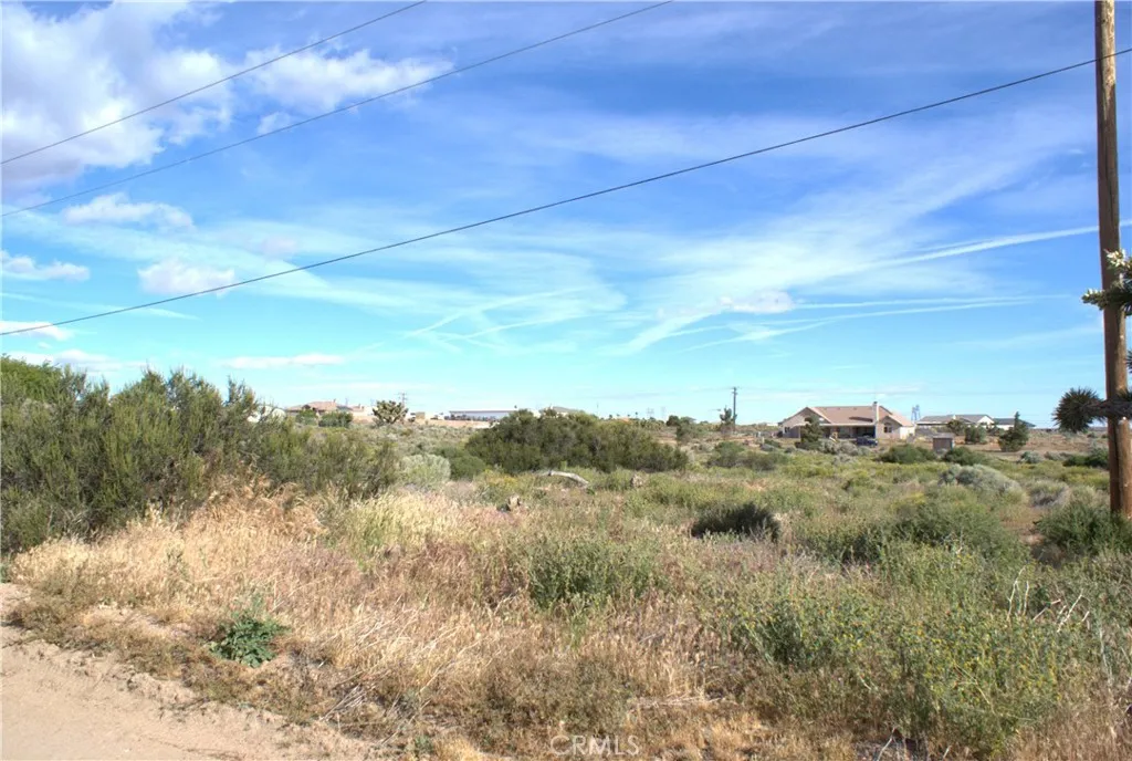Oak Hills, CA 92344