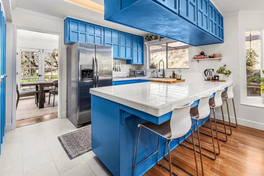 https://cdn.realtyfeed.com/cdn/127/306690382/03faece67574baf23a894cfdd6f90c57.webp