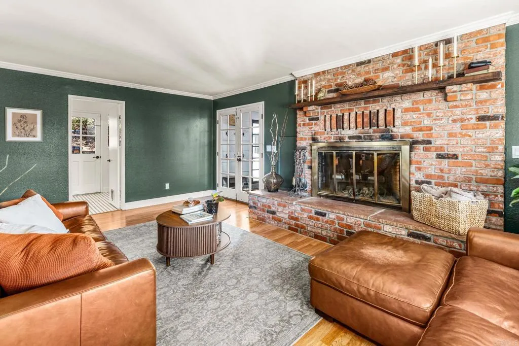 https://cdn.realtyfeed.com/cdn/127/306690382/2866f44ace3e405efb848396af0babba.webp