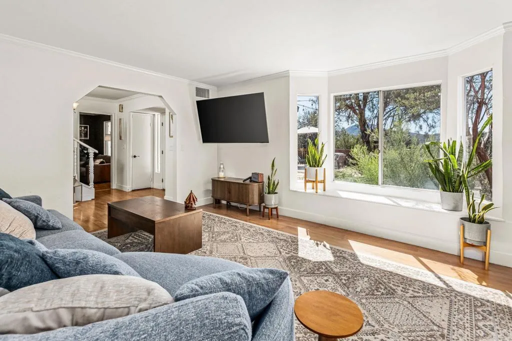 https://cdn.realtyfeed.com/cdn/127/306690382/93dff5b33dbc335e1a1405aa1bb32be2.webp