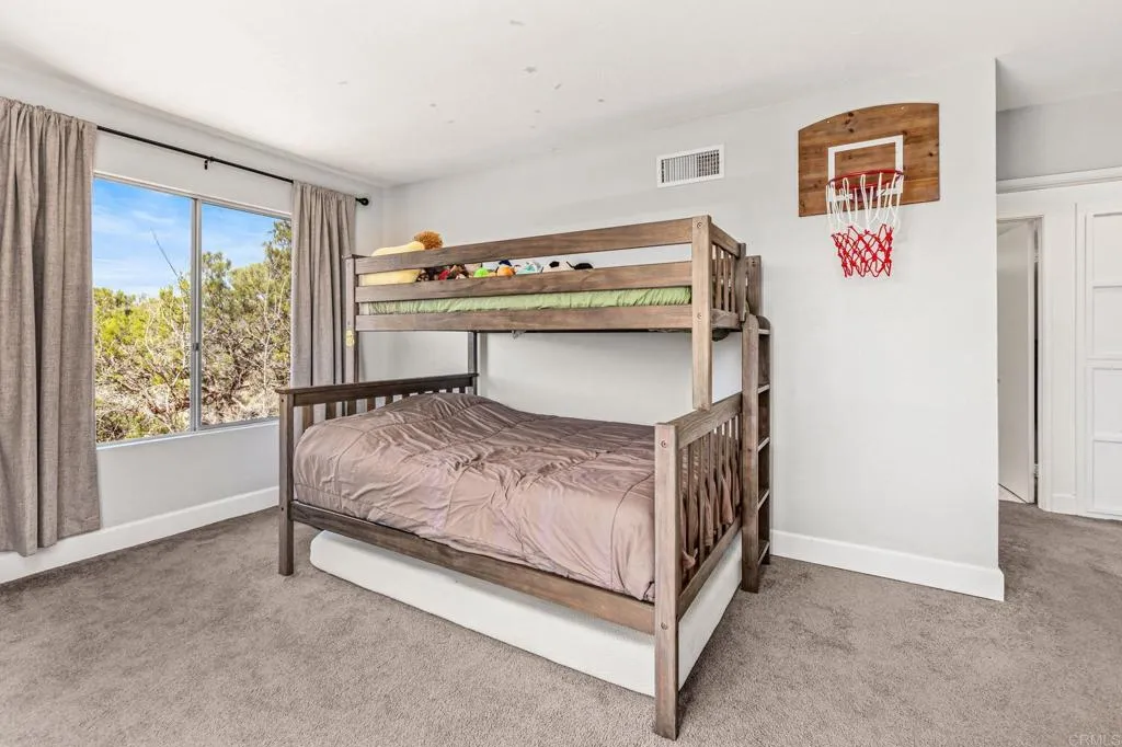 https://cdn.realtyfeed.com/cdn/127/306690382/e6e028db94cdce4b7fb3c7c139628cb2.webp