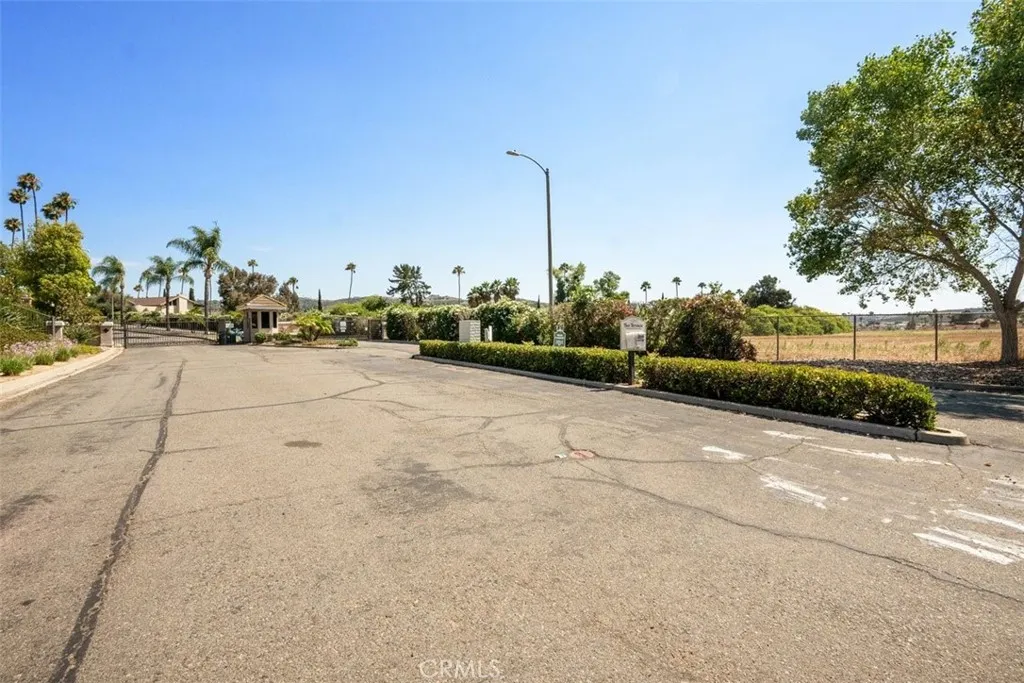 Photo #43: ND26079187 Listing: Photo #43