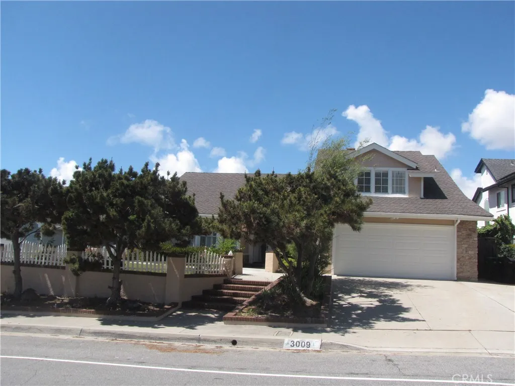 3009 Calle Frontera