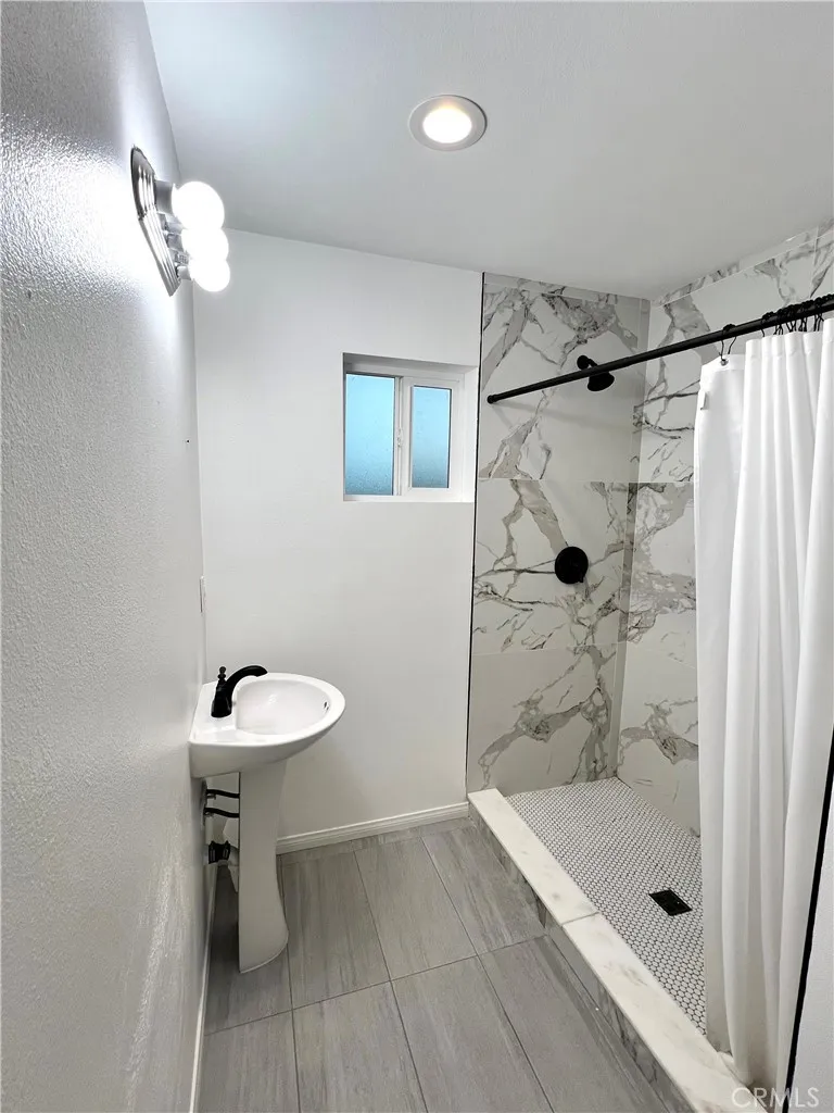 14080 Mohawk, Apple Valley, CA, 92307