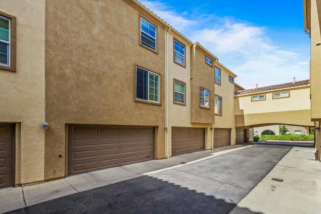 https://cdn.realtyfeed.com/cdn/127/306690573/585c0f96f097024be7bed253c4431f13.webp