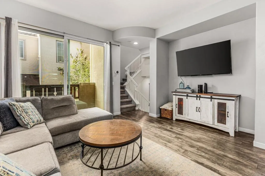 https://cdn.realtyfeed.com/cdn/127/306690573/ad3920643e9435330a6eeb8c08bc4f76.webp