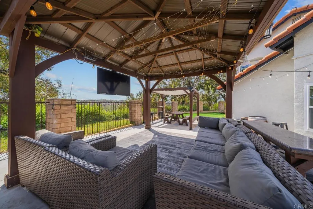 https://cdn.realtyfeed.com/cdn/127/306690579/884af8ec949290abd5ab64bdf677a5a6.webp