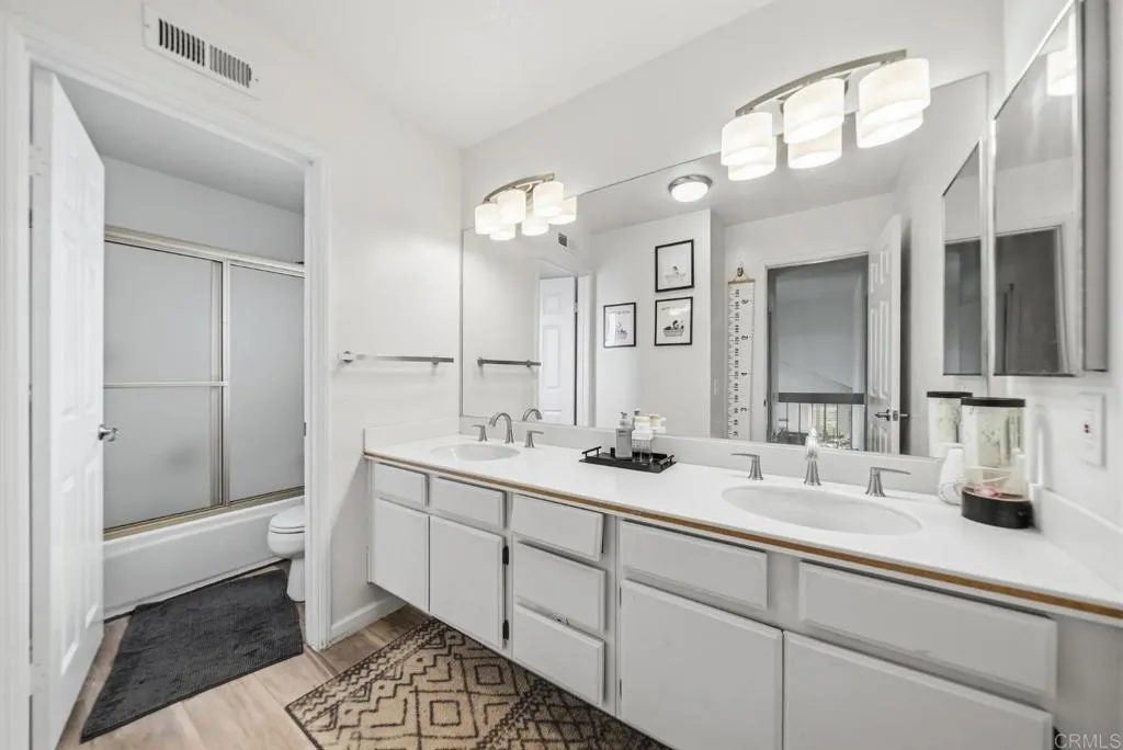 https://cdn.realtyfeed.com/cdn/127/306690579/d39a34067332ffdf0197985cfd6800f6.webp