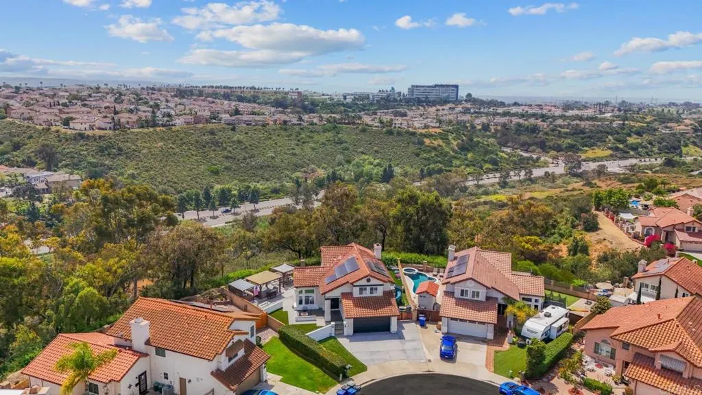 https://cdn.realtyfeed.com/cdn/127/306690579/de69e5e571347cdf17d2892072726c12.webp