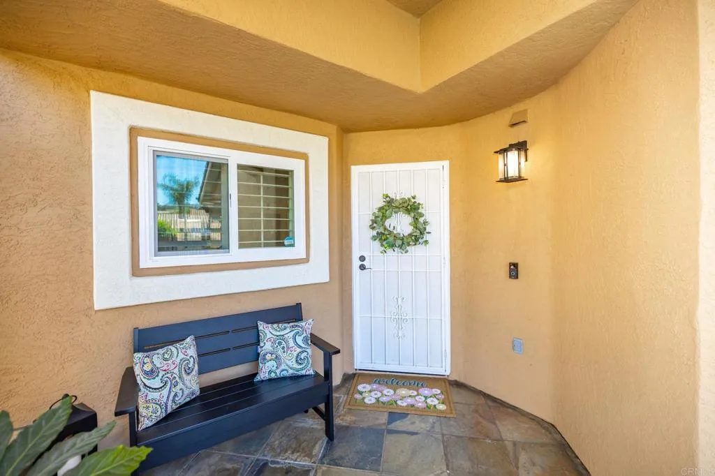 https://cdn.realtyfeed.com/cdn/127/306690665/23f29efcada8e580f9a945097ca3a180.webp