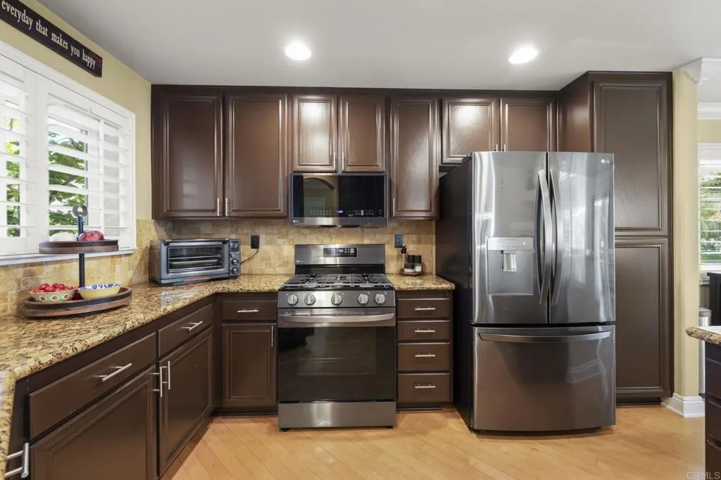 https://cdn.realtyfeed.com/cdn/127/306690665/338d93b5bdadc2ad8eb51005d822bd94.webp