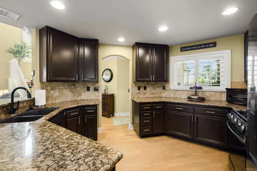 https://cdn.realtyfeed.com/cdn/127/306690665/56f6a1958308631c4dbe48f0e8db3518.webp