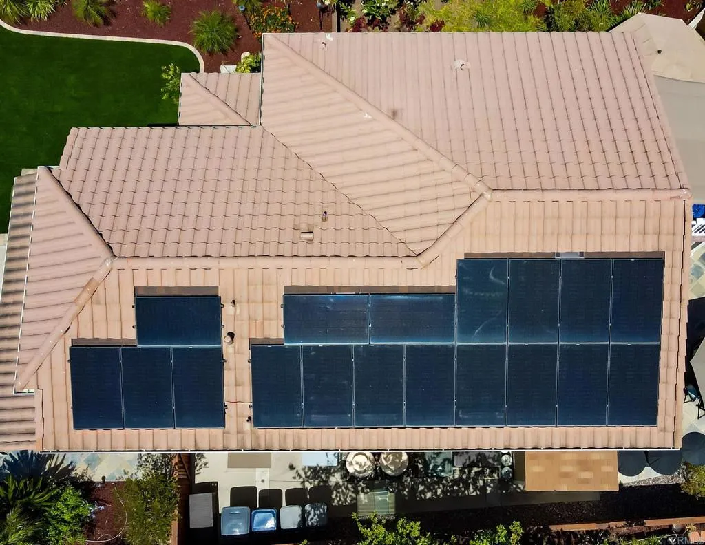 https://cdn.realtyfeed.com/cdn/127/306690665/9f4805e6a0819ffb12370cba58e4c522.webp