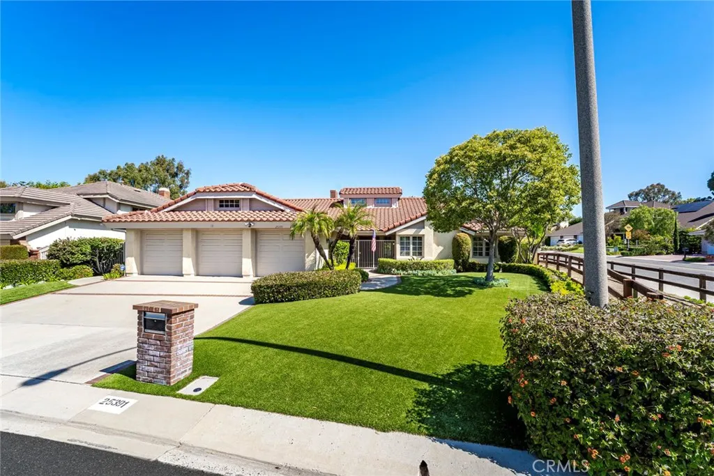 Laguna Hills, CA 92653