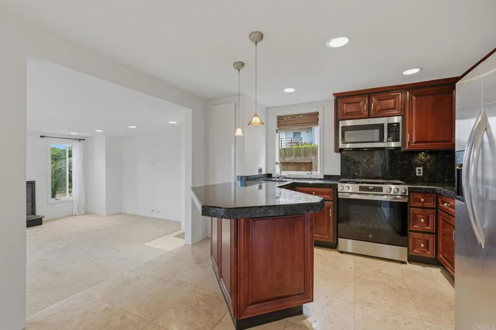 https://cdn.realtyfeed.com/cdn/127/306690697/1df4d2407be5e4de458ad1530c7bc82f.webp