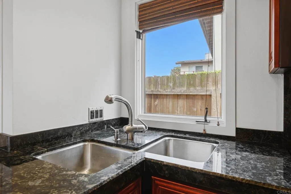 https://cdn.realtyfeed.com/cdn/127/306690697/6282b86df33b8b823a7ed67997c53fb3.webp