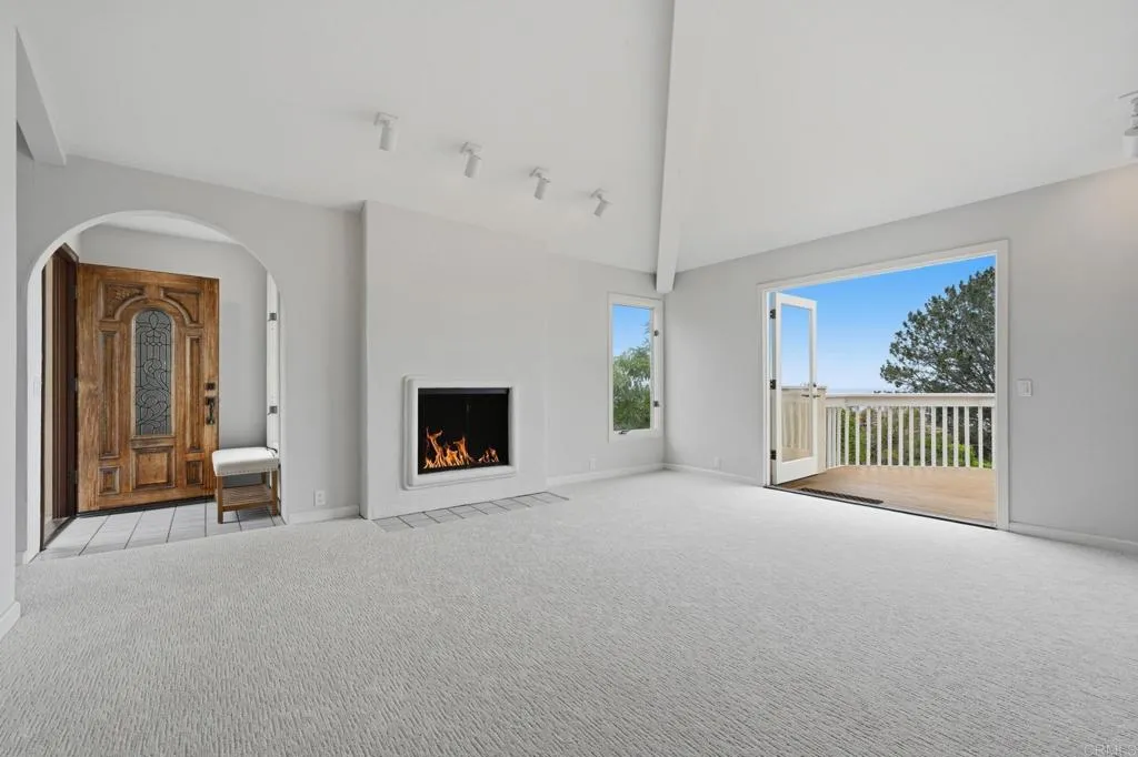 https://cdn.realtyfeed.com/cdn/127/306690697/69ddb223584080af2bfd6ac688826518.webp