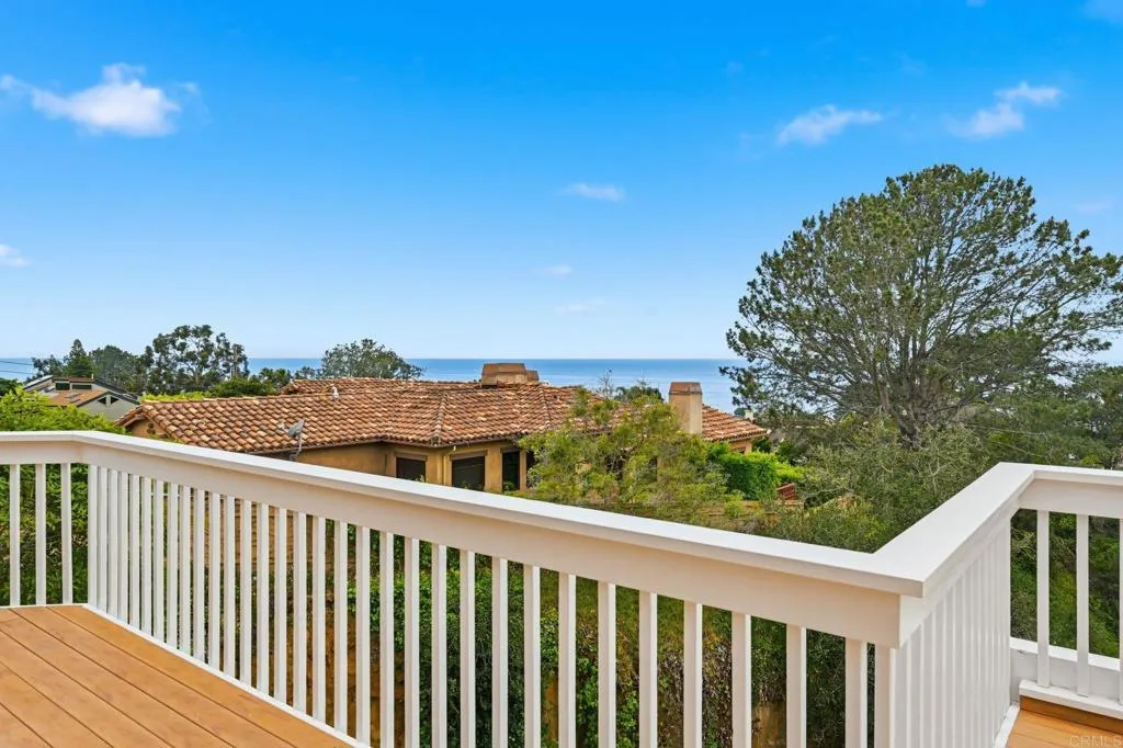 https://cdn.realtyfeed.com/cdn/127/306690697/71fc931985bd3ec3cf3f845de6404cb2.webp