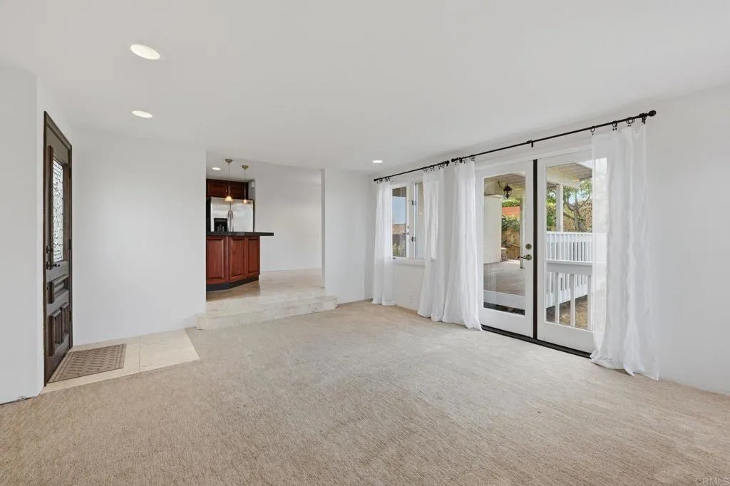 https://cdn.realtyfeed.com/cdn/127/306690697/782c49d8d912eccf862d60798365d9ba.webp