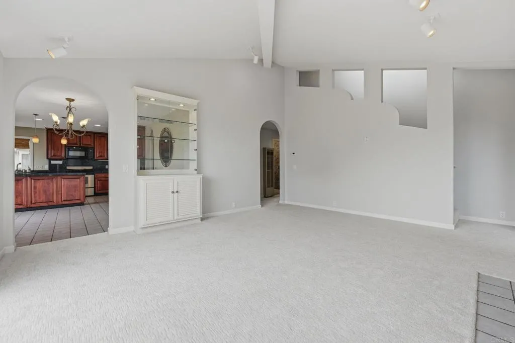 https://cdn.realtyfeed.com/cdn/127/306690697/88b50c7e36a02d005833c0e615e67bfb.webp