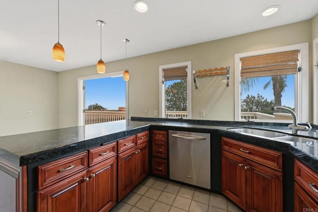 https://cdn.realtyfeed.com/cdn/127/306690697/a96bc32f10b3e76ca983ae583b7808b0.webp