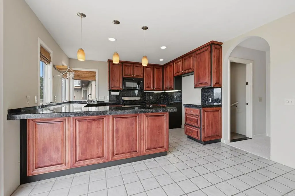 https://cdn.realtyfeed.com/cdn/127/306690697/b12999a3a0978a1aa02093ca9ec42faf.webp