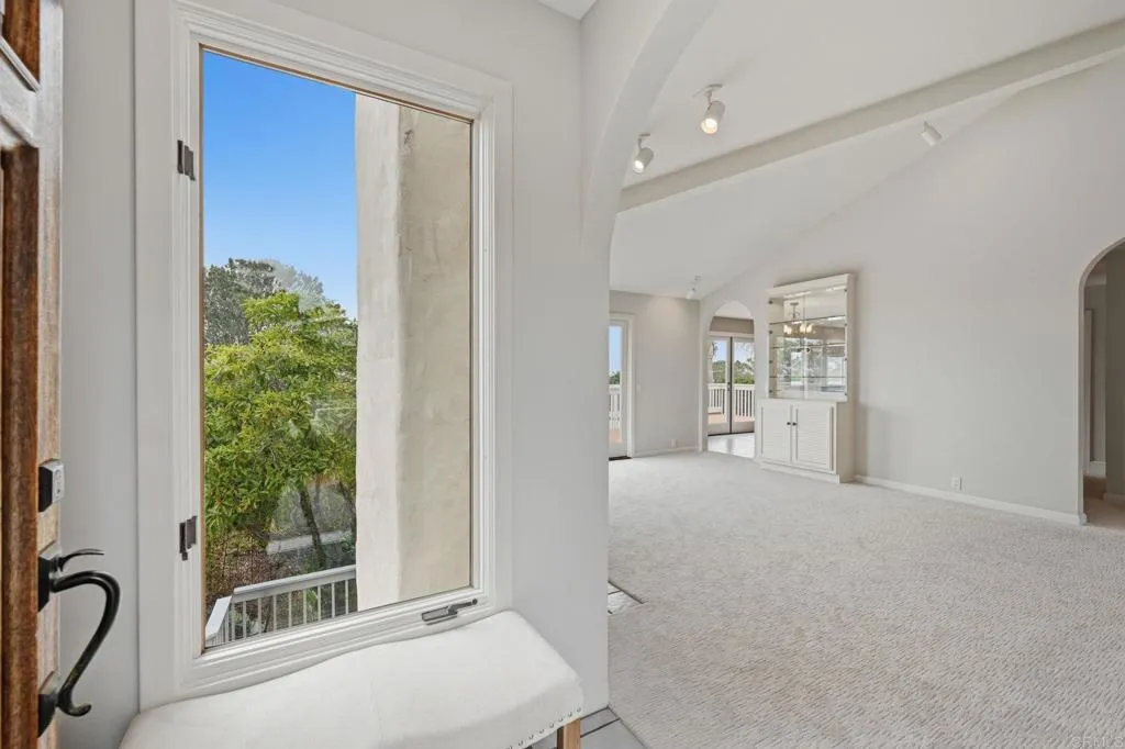 https://cdn.realtyfeed.com/cdn/127/306690697/e3890e266056908f6a6972cb022cb900.webp