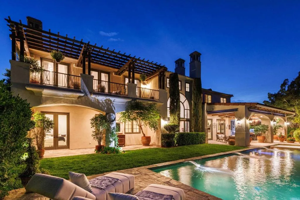 https://cdn.realtyfeed.com/cdn/127/306690748/68516542b5714840d0a7275db16eb352.webp