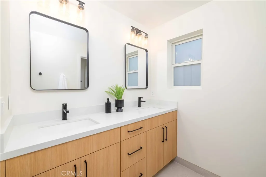 https://cdn.realtyfeed.com/cdn/127/306690760/90266b73d53f870d648b366506ecfd5d.webp