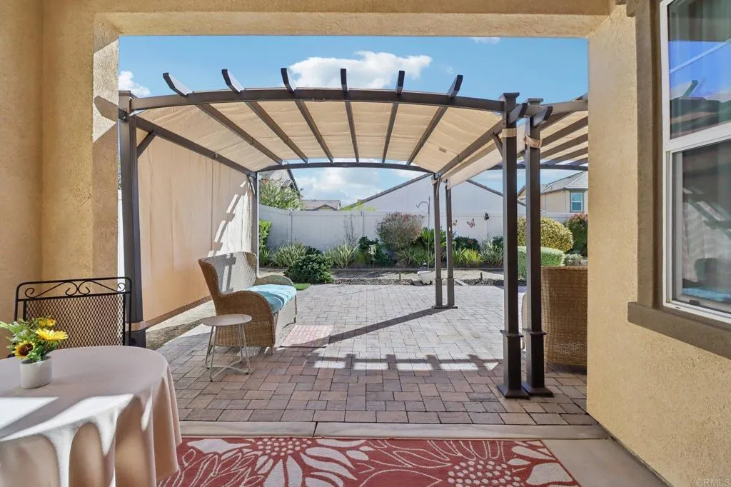 https://cdn.realtyfeed.com/cdn/127/306690818/27aad160f57ff044af24e092238fb964.webp