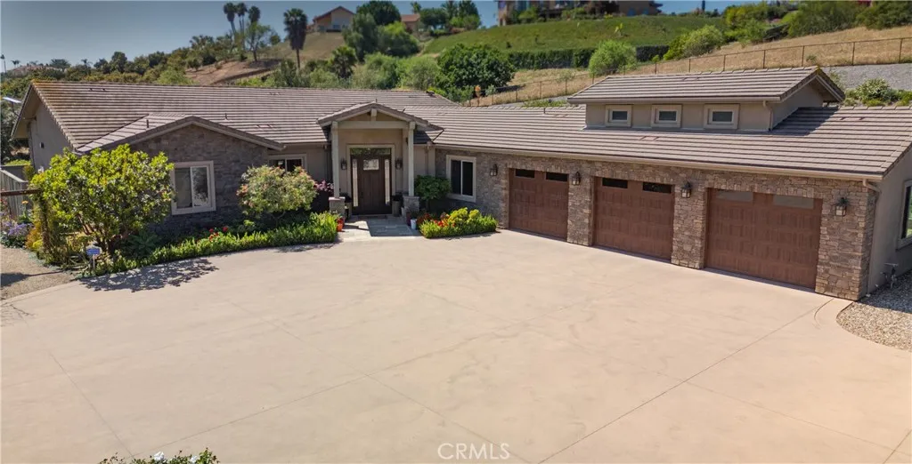 https://cdn.realtyfeed.com/cdn/127/306690889/0d4fd9a3bce0080f01321818c796a78c.webp