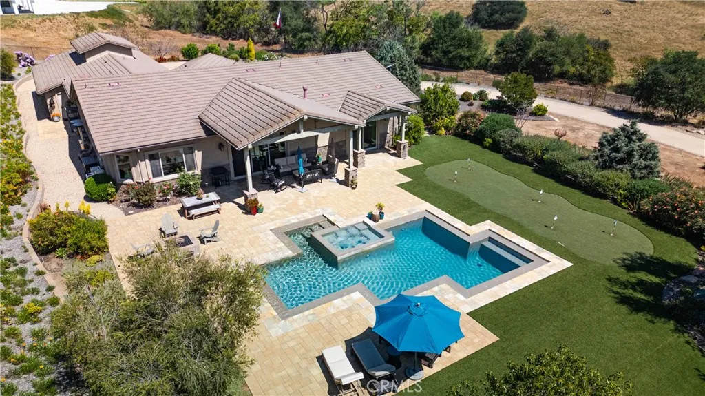 https://cdn.realtyfeed.com/cdn/127/306690889/41d9547a02415a58bb181509c2efcdee.webp