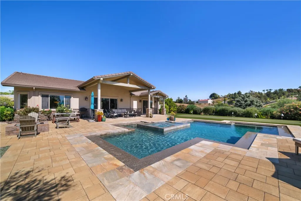 https://cdn.realtyfeed.com/cdn/127/306690889/830c928dce530c6ae8f0a1765818b90e.webp