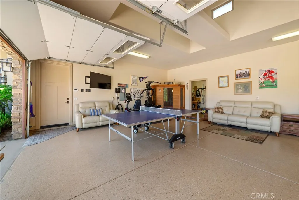 https://cdn.realtyfeed.com/cdn/127/306690889/838d244d701385de2972ca7d26378b88.webp