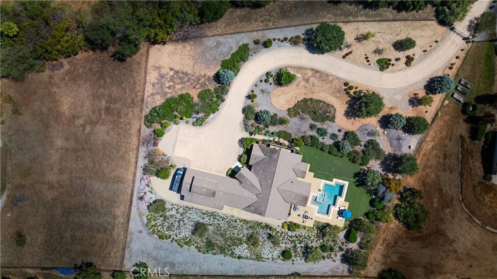 https://cdn.realtyfeed.com/cdn/127/306690889/a330902d1e8142a0d5ac7c308e72e3ff.webp