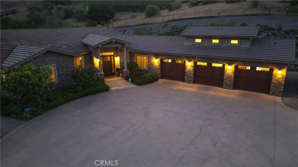 https://cdn.realtyfeed.com/cdn/127/306690889/c772c267594d50b861b6ca1c6b0cb774.webp