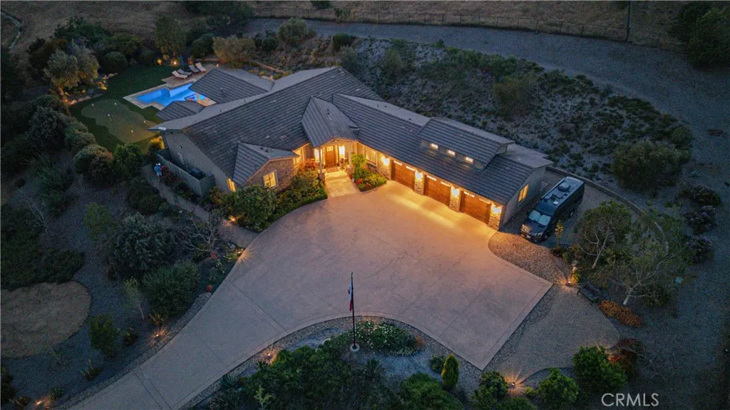 https://cdn.realtyfeed.com/cdn/127/306690889/de81596eb5922f22122cd9c5ef142266.webp