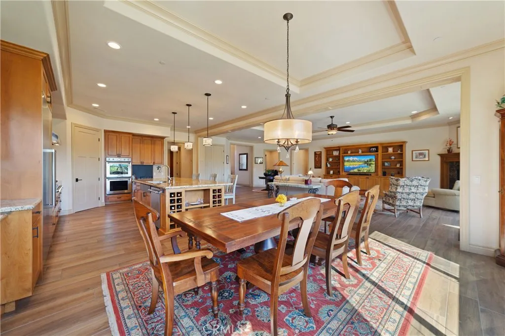 https://cdn.realtyfeed.com/cdn/127/306690889/e5ab0ae664610153886effadde152ab0.webp