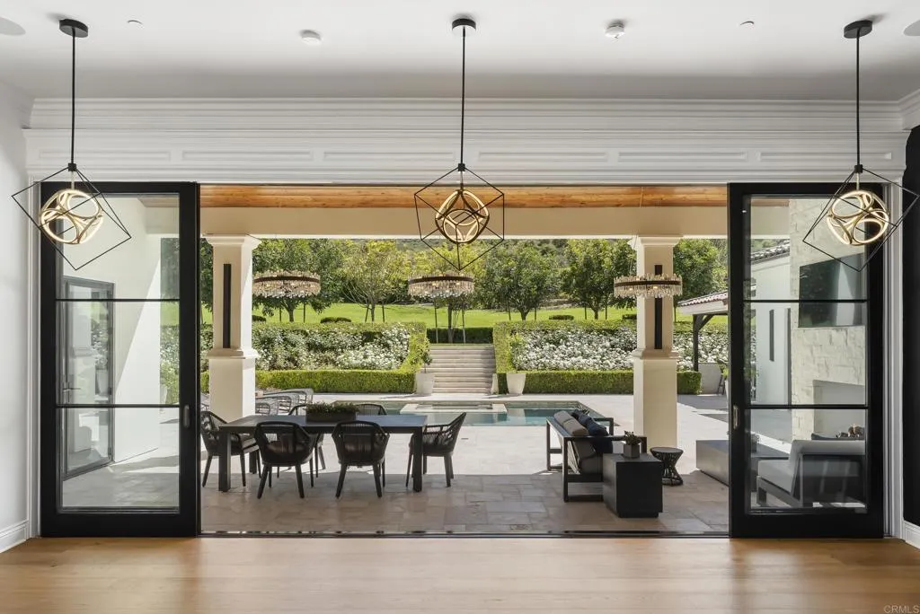 https://cdn.realtyfeed.com/cdn/127/306690964/93d7eb258d41d7c1ce2859f3e9148049.webp