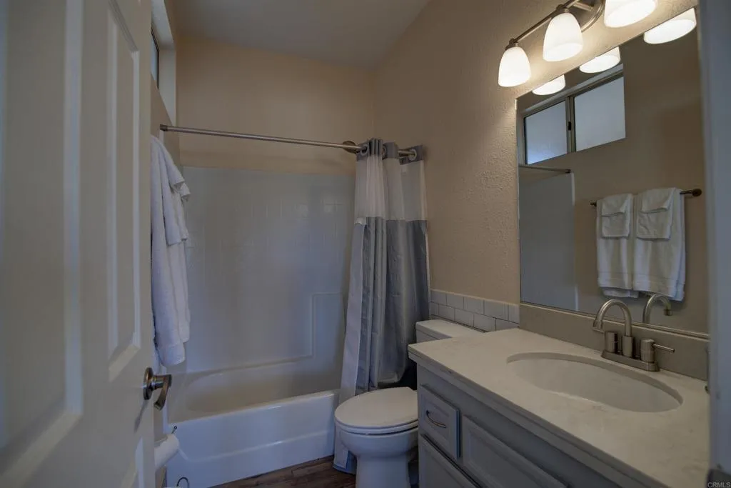 https://cdn.realtyfeed.com/cdn/127/306690988/00242a56396894fb072e508f1e6fc7a8.webp