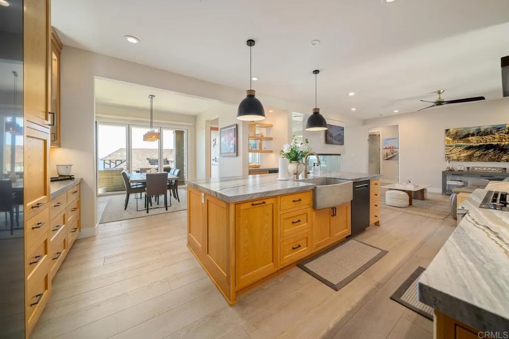 https://cdn.realtyfeed.com/cdn/127/306691054/043c96d3bc9cf8d84ba1a78fb10020a6.webp