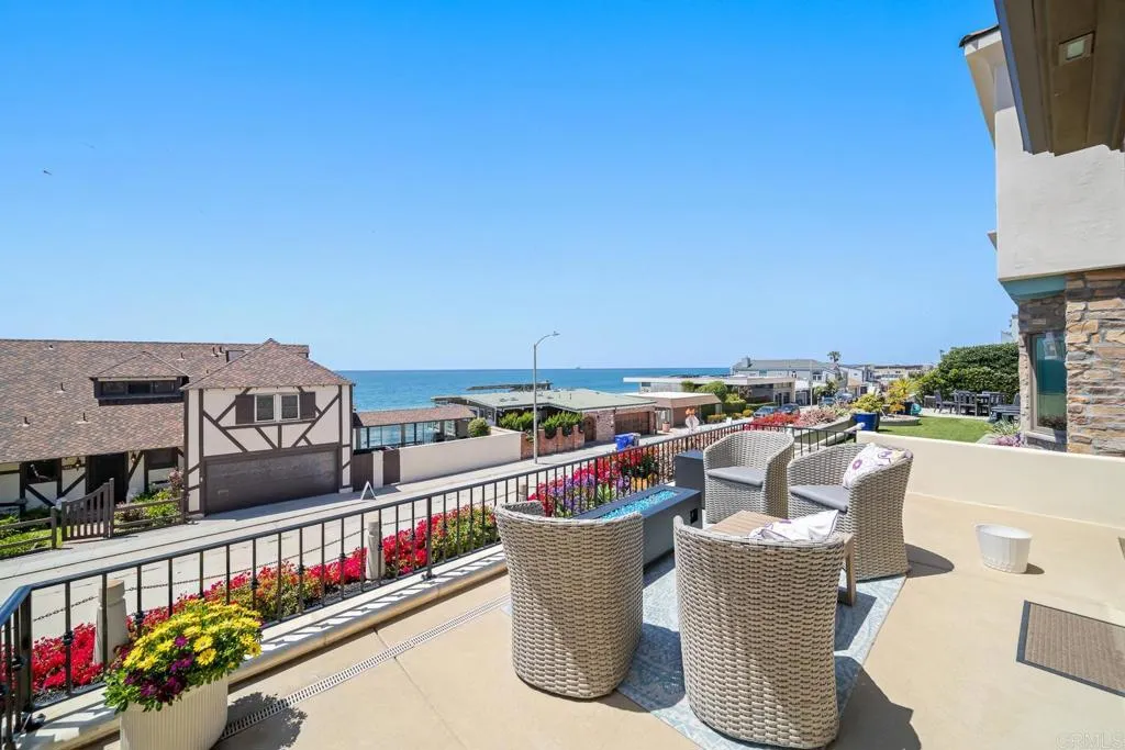 https://cdn.realtyfeed.com/cdn/127/306691054/04fdefd30a53c0b9cdb35941365056fd.webp