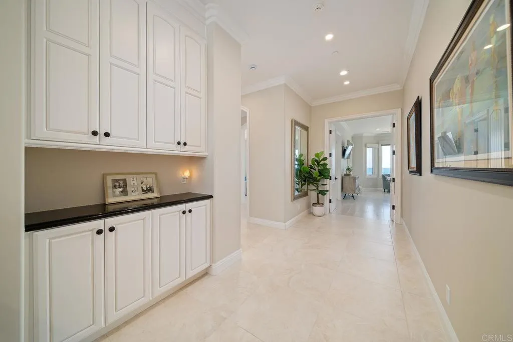 https://cdn.realtyfeed.com/cdn/127/306691054/18f1da0257e08ff8956384098174e598.webp