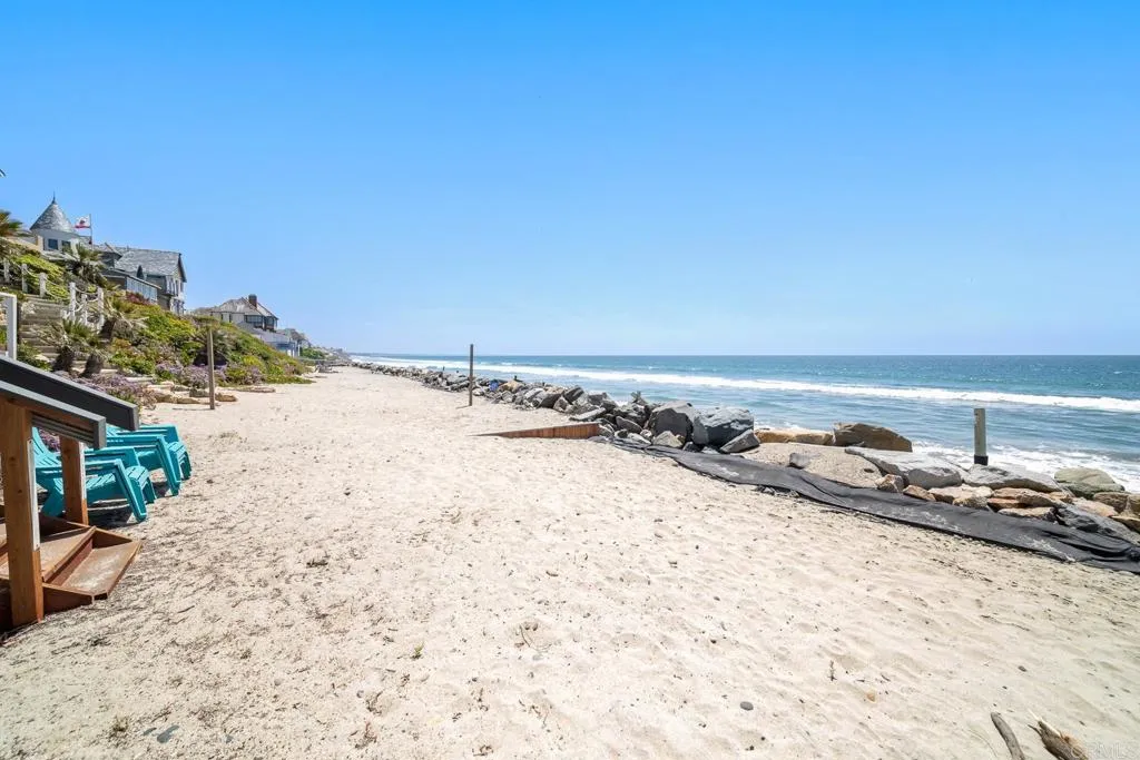 https://cdn.realtyfeed.com/cdn/127/306691054/36c74ee07b7148fd8c12a9c01fb49fdb.webp