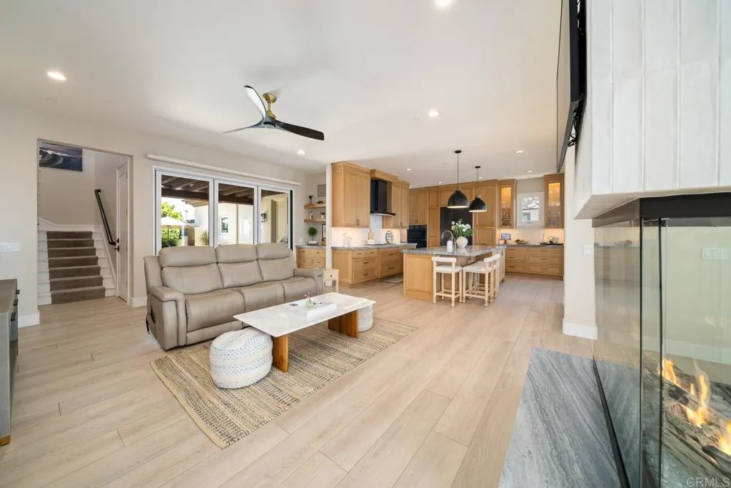https://cdn.realtyfeed.com/cdn/127/306691054/4afe9816fbf120eaee33a88ef2516249.webp