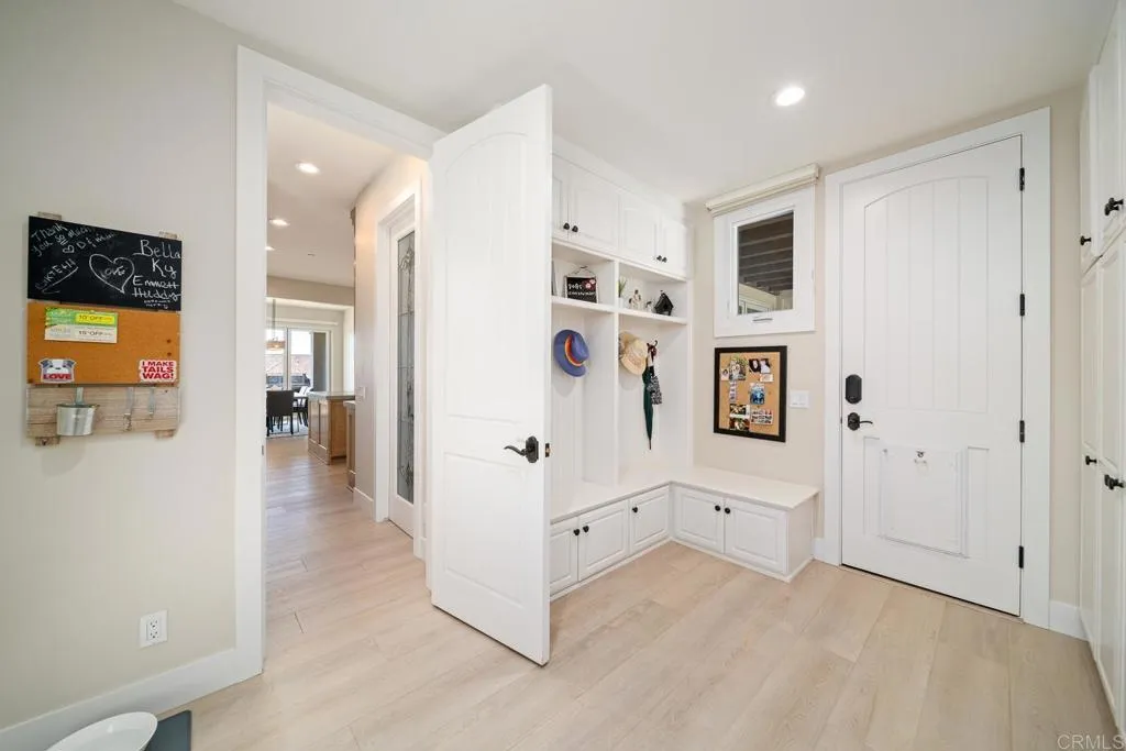 https://cdn.realtyfeed.com/cdn/127/306691054/5045578333b80ca065082eb6afc7aaa5.webp